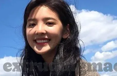 青青草成人在线观看视频-青青草，成人内容观看的边界与思考